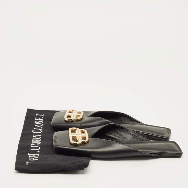 Pre Owned Balenciaga Cosy BB Size 38 Black Leather Flat Mules