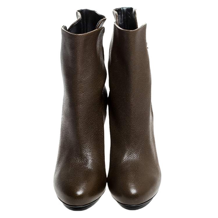 Pre Owned Balenciaga Brown/Black Textured Leather Block Heel Ankle Boots Size 38.5