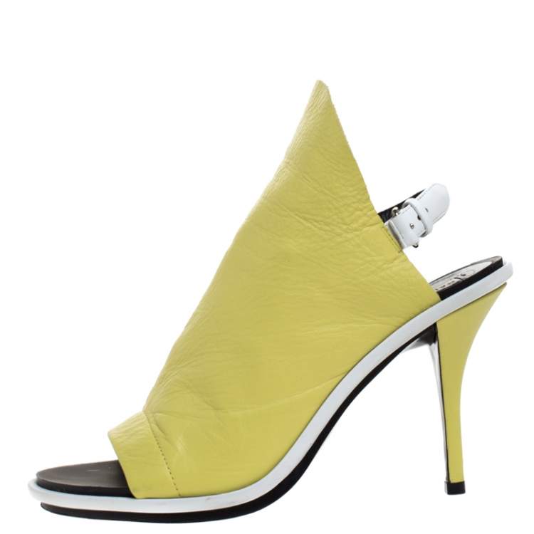 Pre Owned Balenciaga Lime Leather Glove Peep Toe Sandals Size 37