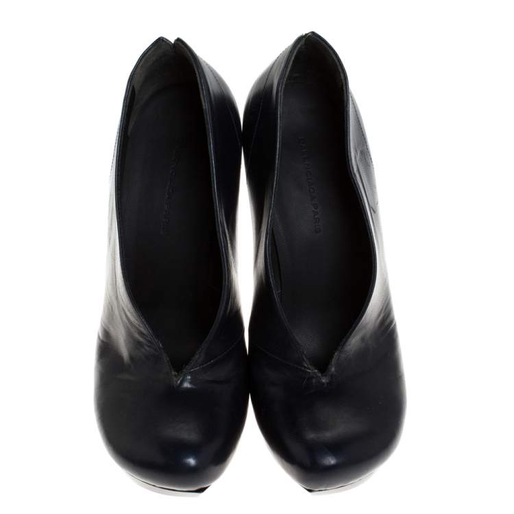 Pre Owned Balenciaga Dark Blue Leather Platform Pumps Size 36