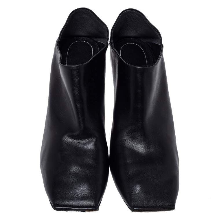 Pre Owned Balenciaga Black Leather Quadro Square Toe Foldable Heel Mules Size 39