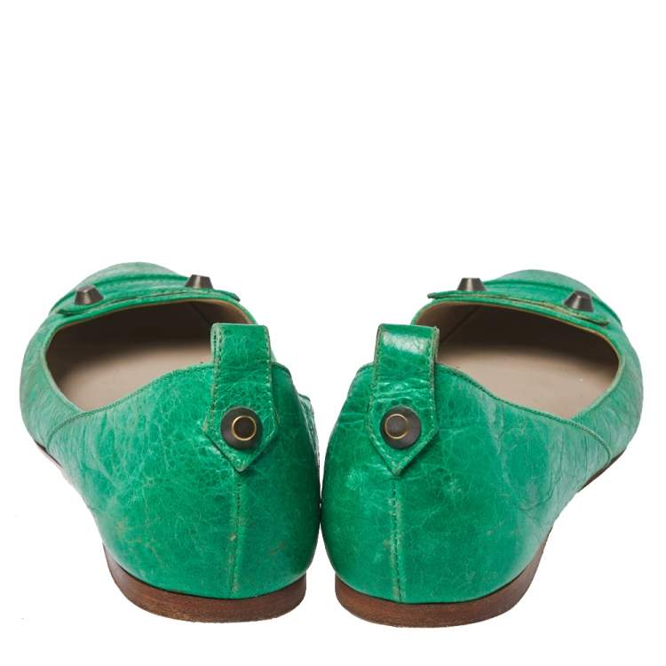 Pre Owned Balenciaga Green Leather Arena Studded Ballet Flats Size 38.5