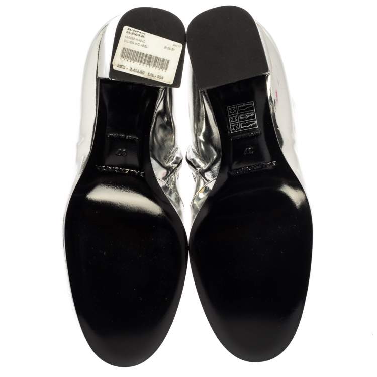 Pre Owned Balenciaga Metallic Silver Patent Leather Ankle Boots Size 37