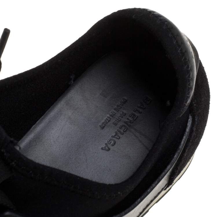 Pre Owned Balenciaga Black Mesh And Leather Race Runner Low Top Sneakers Size 38