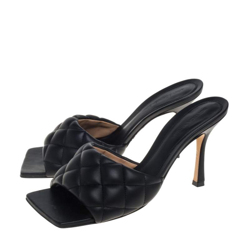 Pre Owned Bottega Veneta Black Leather Quilted Mules Size 40