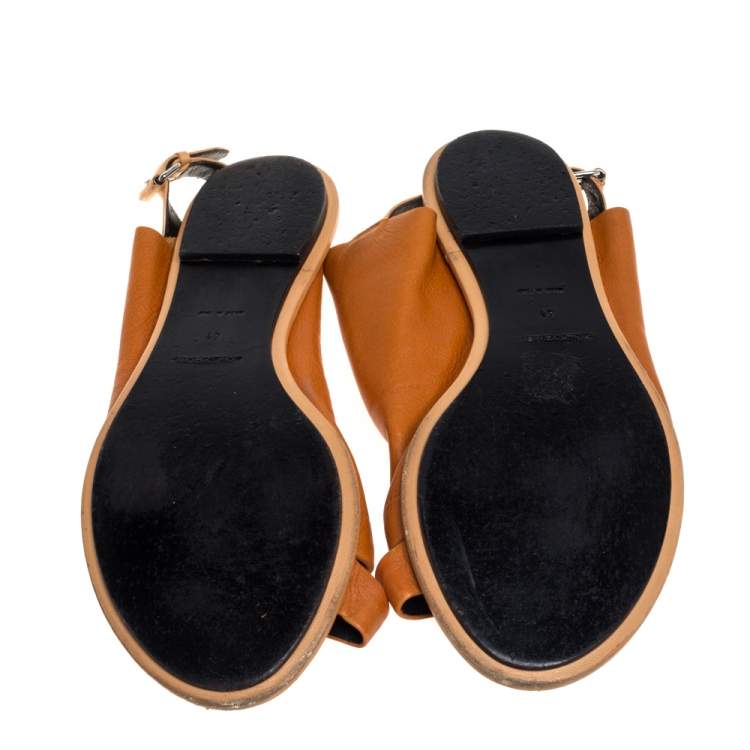 Pre Owned Balenciaga Tan Leather Flats Size 41