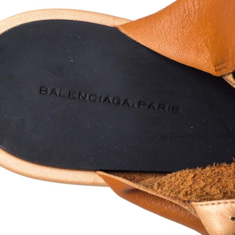 Pre Owned Balenciaga Tan Leather Flats Size 41