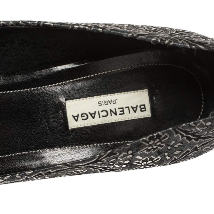 Pre Owned Balenciaga Multicolor Embroidered Ombre Detail Fabric Pointed Toe Pumps Size 39