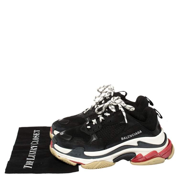 Pre Owned Balenciaga Black Leather and Mesh Triple S Low Top Sneakers Size 39
