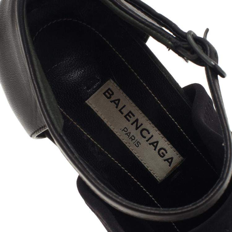 Pre Owned Balenciaga Black Rubberised Neoprene Glove Sandals Size 38