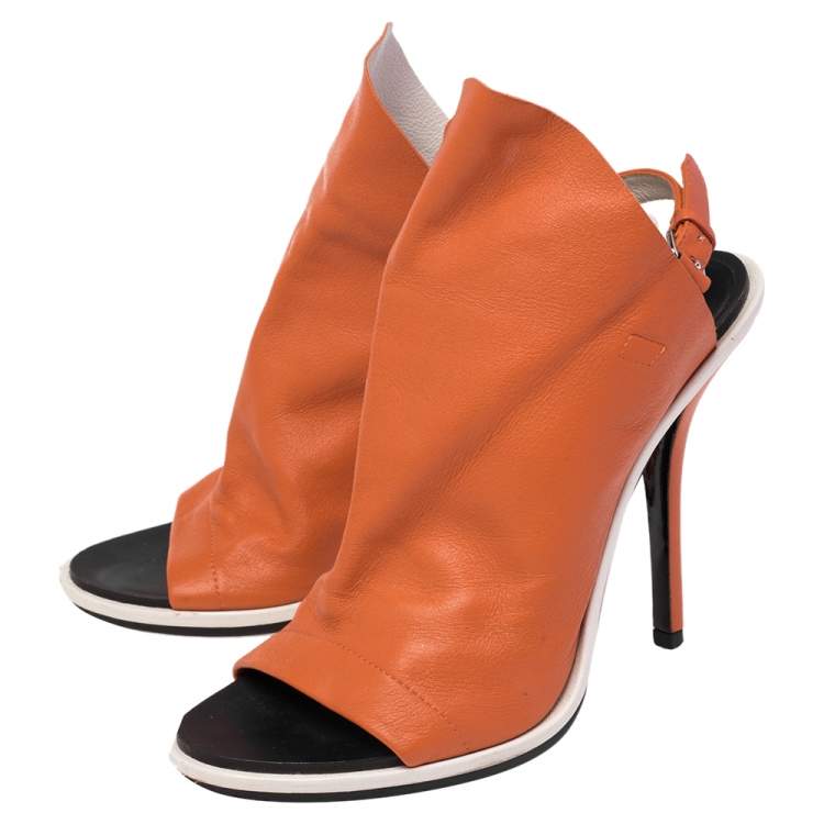 Pre Owned Balenciaga Orange Leather Glove Peep Toe Sandals Size 40