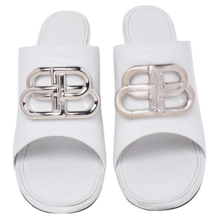 Pre Owned Balenciaga White Leather Oval Logo Block Heel Slide Sandals Size 37.5