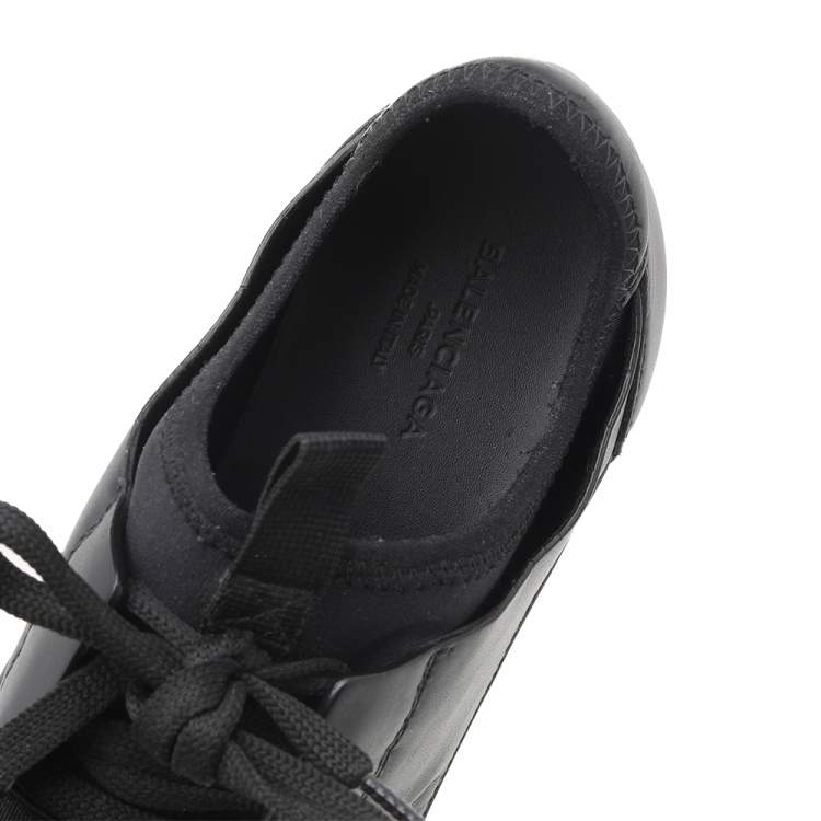 Pre Owned Balenciaga Black Canvas And Leather Race Runner Sneakers Size 36