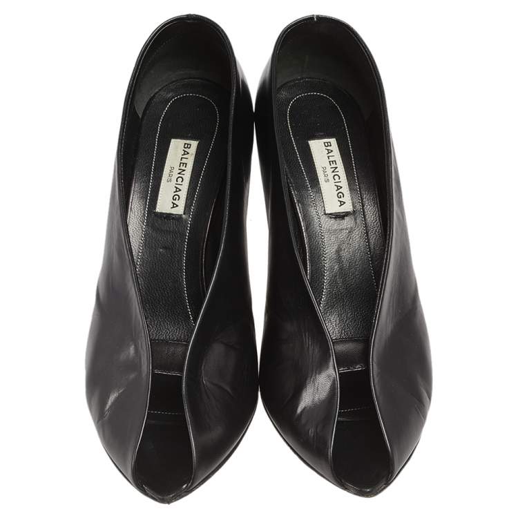 Pre Owned Balenciaga Black Leather V-Neck Open Toe Pumps Size 37