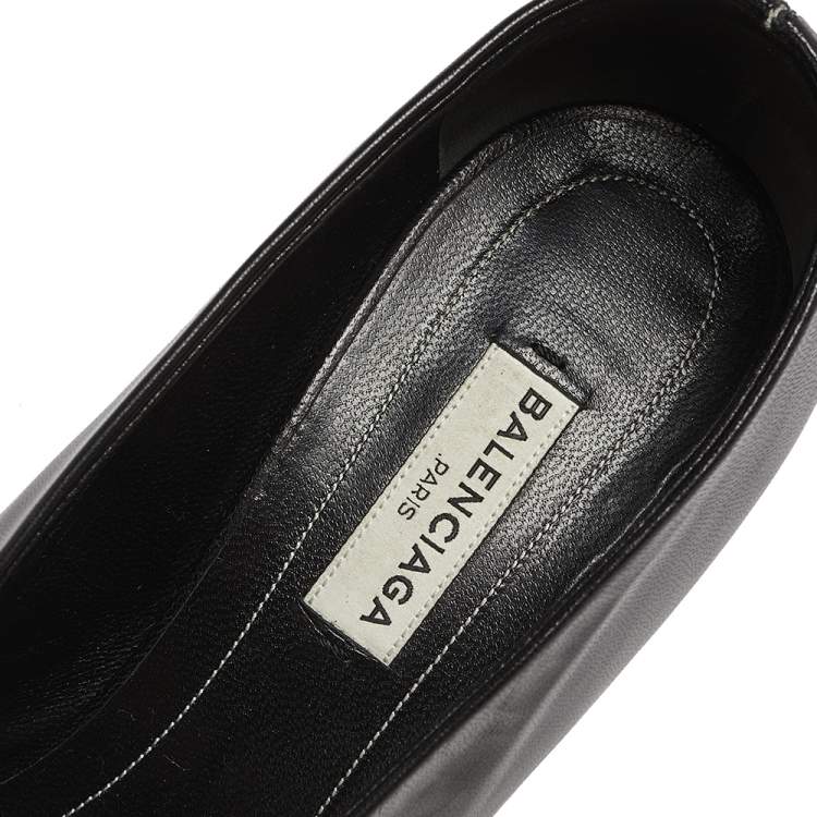 Pre Owned Balenciaga Black Leather V-Neck Open Toe Pumps Size 37