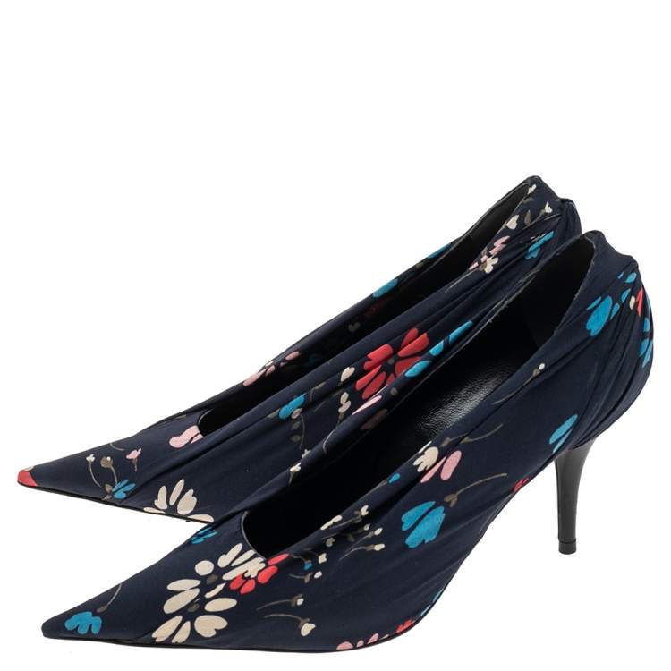 Pre Owned Balenciaga Navy Blue Fabric Flower Print  Pointed Toe Pumps Size 37