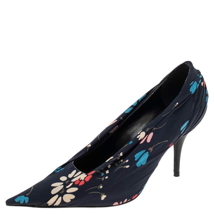 Pre Owned Balenciaga Navy Blue Fabric Flower Print  Pointed Toe Pumps Size 37
