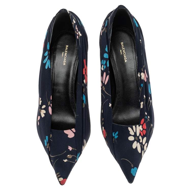 Pre Owned Balenciaga Navy Blue Fabric Flower Print  Pointed Toe Pumps Size 37