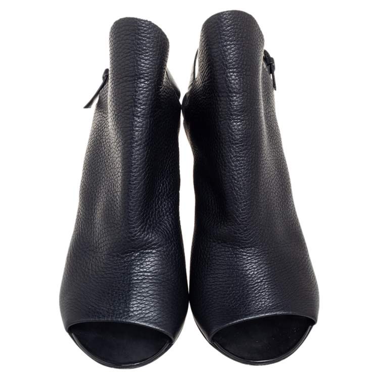 Pre Owned Balenciaga Black Leather Open Toe Glove Slingback Sandals Size 37