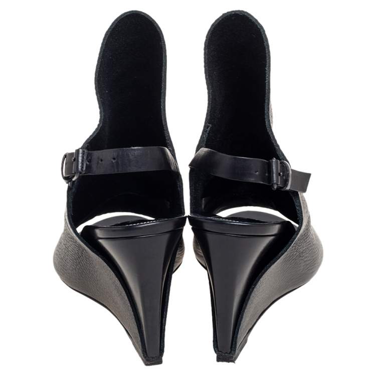 Pre Owned Balenciaga Black Leather Open Toe Glove Slingback Sandals Size 37