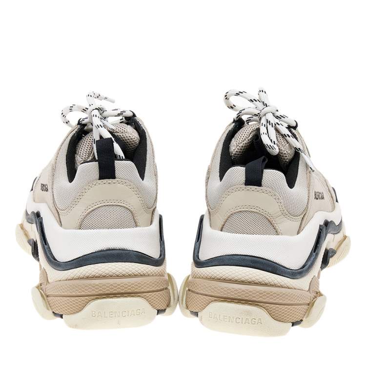 مملوكة مسبقًا Balenciaga Grey Mesh And Leather Triple S Sneakers Size 38