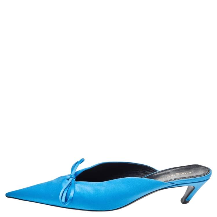 grafisk sirene Store Balenciaga Blue Satin Knife Pointed Toe Kitten Heels Mules Size 40  Balenciaga | TLC