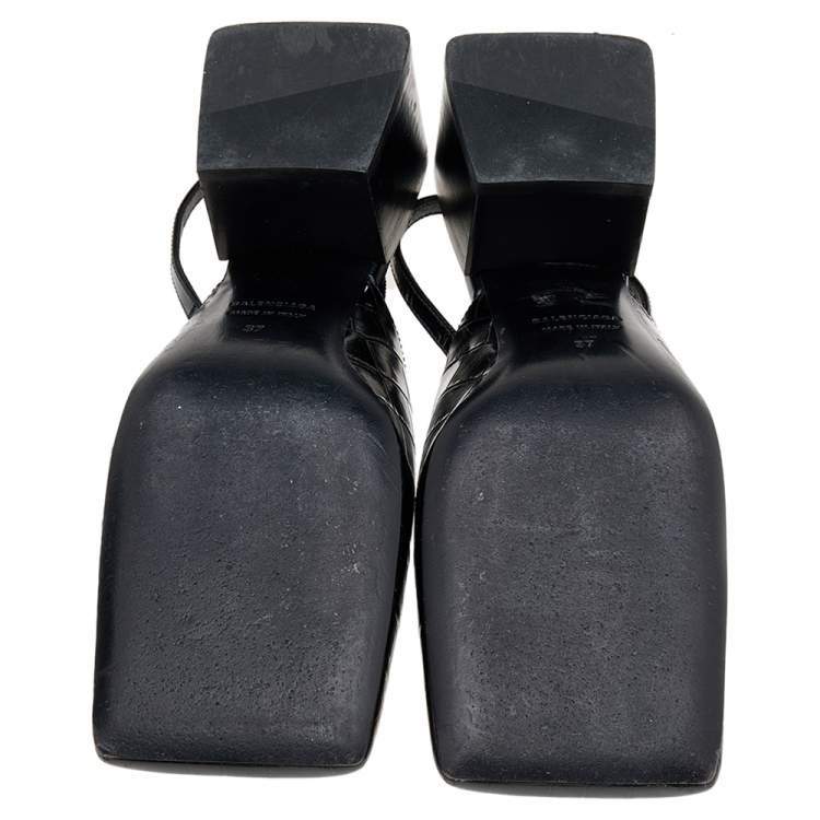 Pre Owned Balenciaga Black Leather BB Logo Square Toe Slingback Sandals Size 37