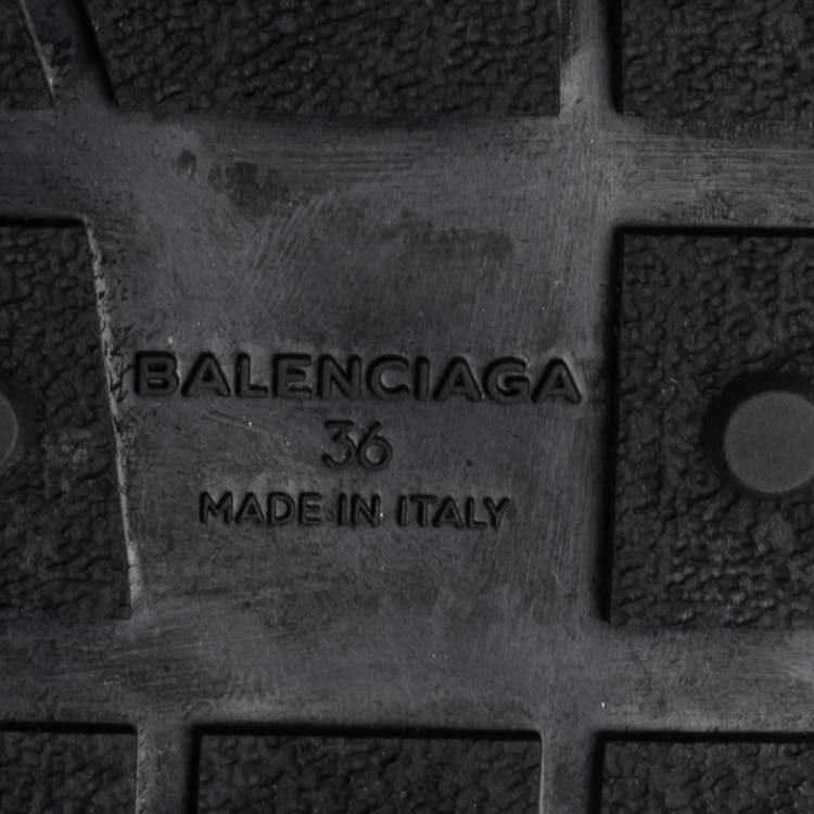 مملوكة مسبقًا Balenciaga Black  Leather And Mesh Race Runner Sneakers Size 36