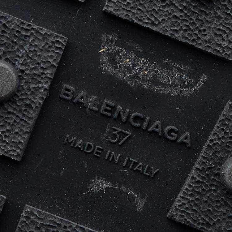 Pre Owned Balenciaga Black Leather And Mesh Race Runner Sneakers Size 37