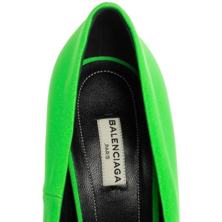 Pre Owned Balenciaga Neon Green Fabric Knife Pointed-Toe Pumps Size 41