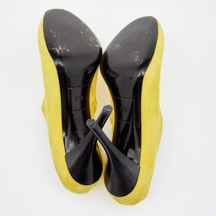 Pre Owned Balenciaga Yellow Suede Ankle Booties Size 37.5