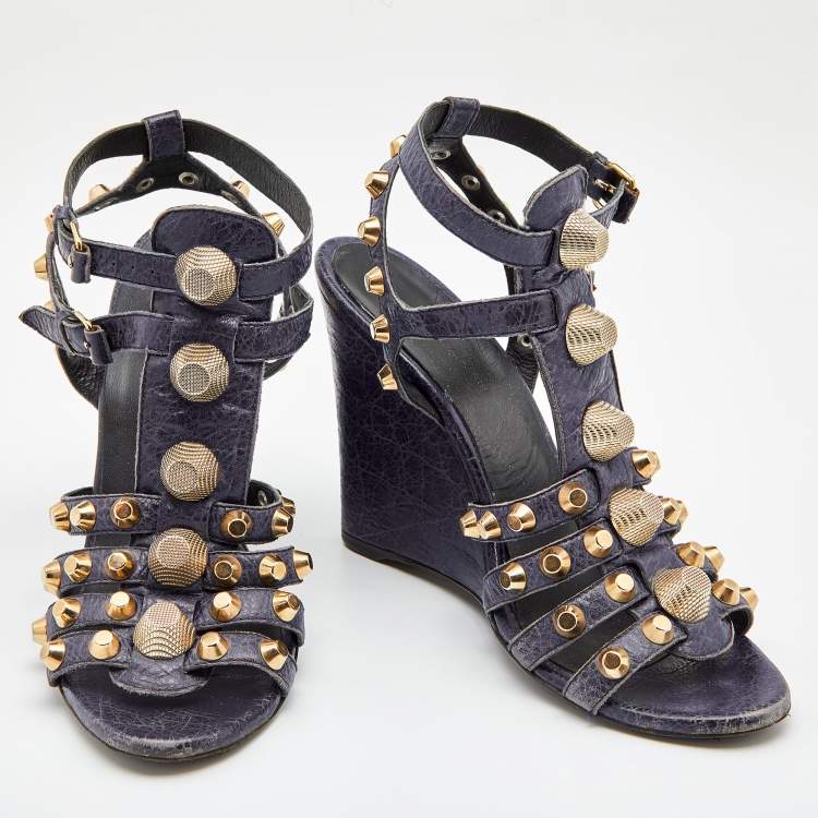 مملوكة مسبقًا Balenciaga Navy Blue Leather Arena Studded Gladiator Wedge Sandals Size 40