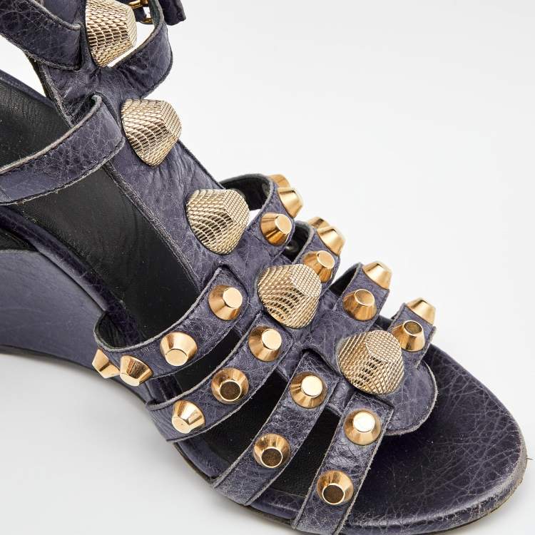 مملوكة مسبقًا Balenciaga Navy Blue Leather Arena Studded Gladiator Wedge Sandals Size 40