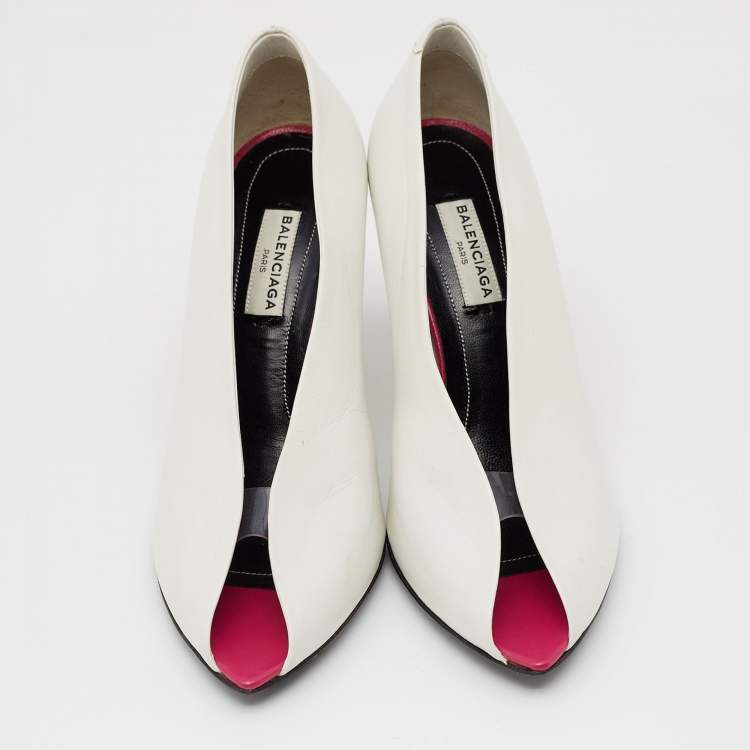 Pre Owned Balenciaga White Leather V-neck Open Toe Pumps Size 36.5