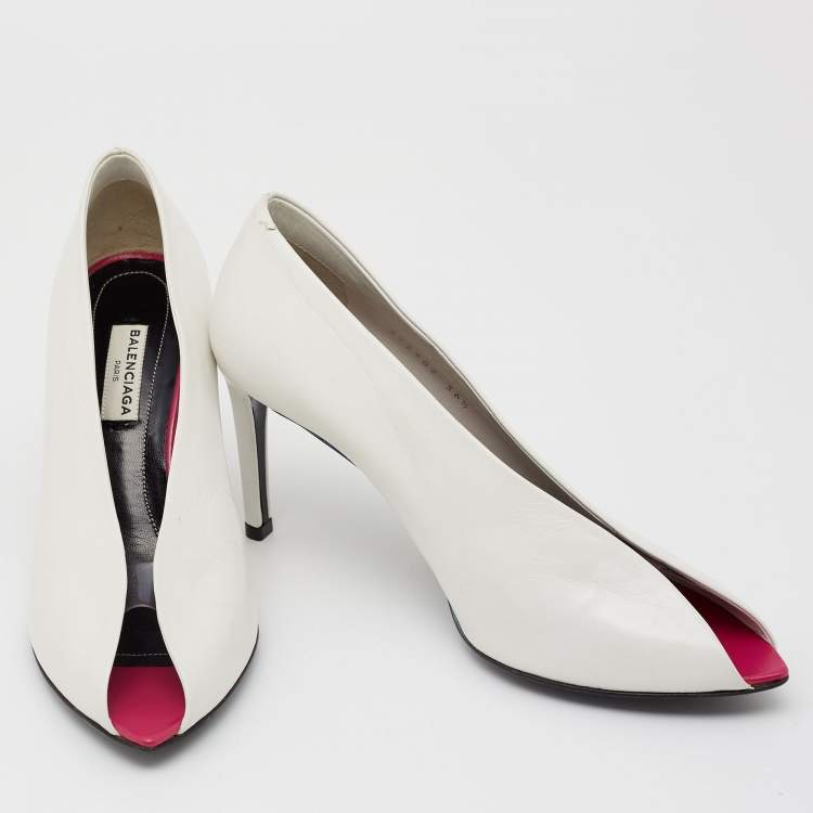 Pre Owned Balenciaga White Leather V-neck Open Toe Pumps Size 36.5
