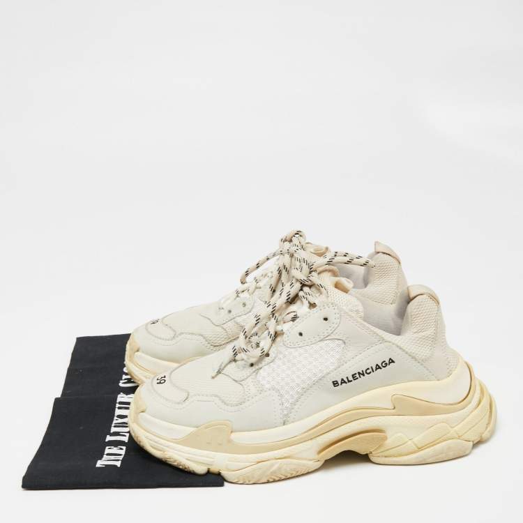 مملوكة مسبقًا Balenciaga Beige/Grey Mesh and Nubuck Leather Triple S Sneakers Size 39
