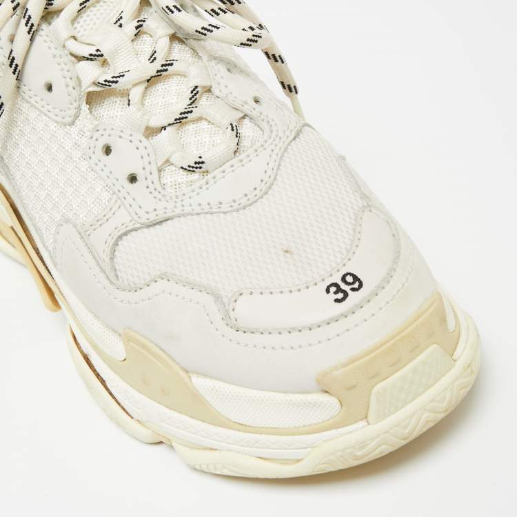 Pre Owned Balenciaga White/Grey Mesh And Leather Triple S Low Top Sneakers Size 39