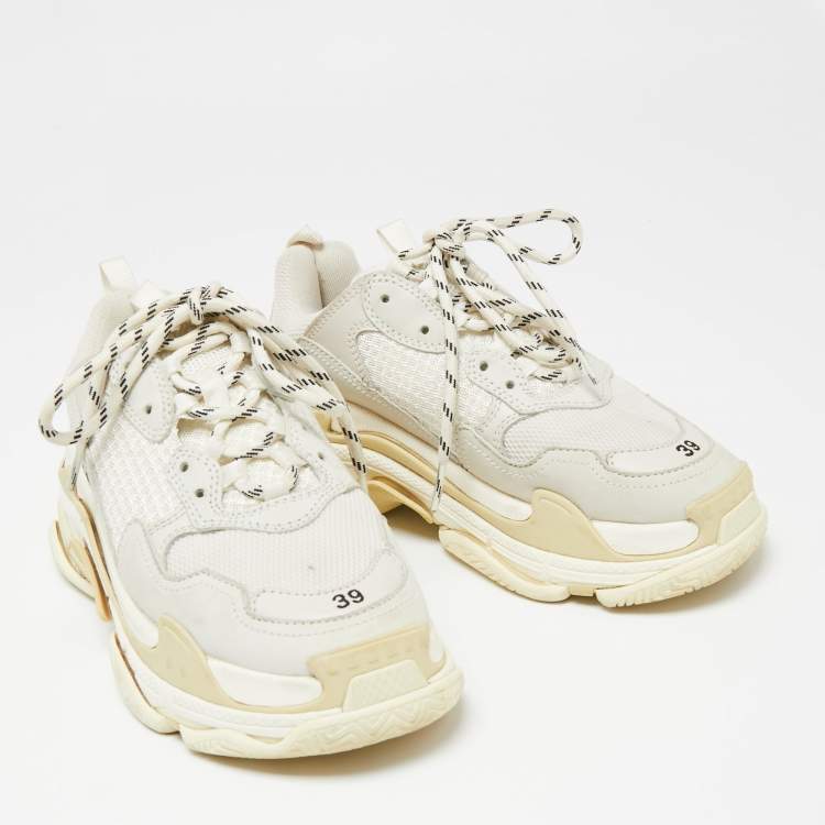 Pre Owned Balenciaga White/Grey Mesh And Leather Triple S Low Top Sneakers Size 39