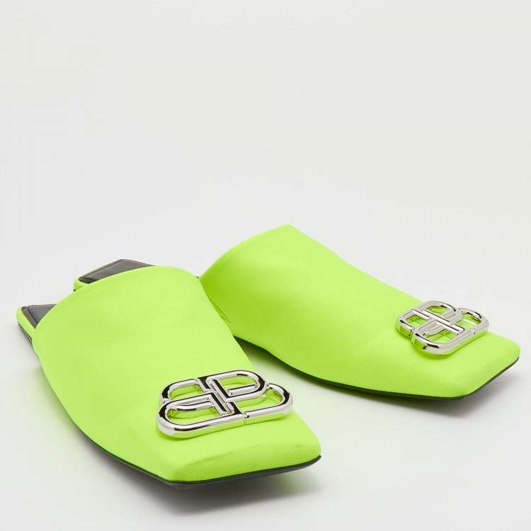 Pre Owned Balenciaga Neon Green Neoprene Cosy BB Flat Mules Size 40