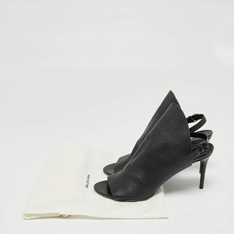 Pre Owned Balenciaga Black Leather Open Toe Glove Slingback Sandals Size 39