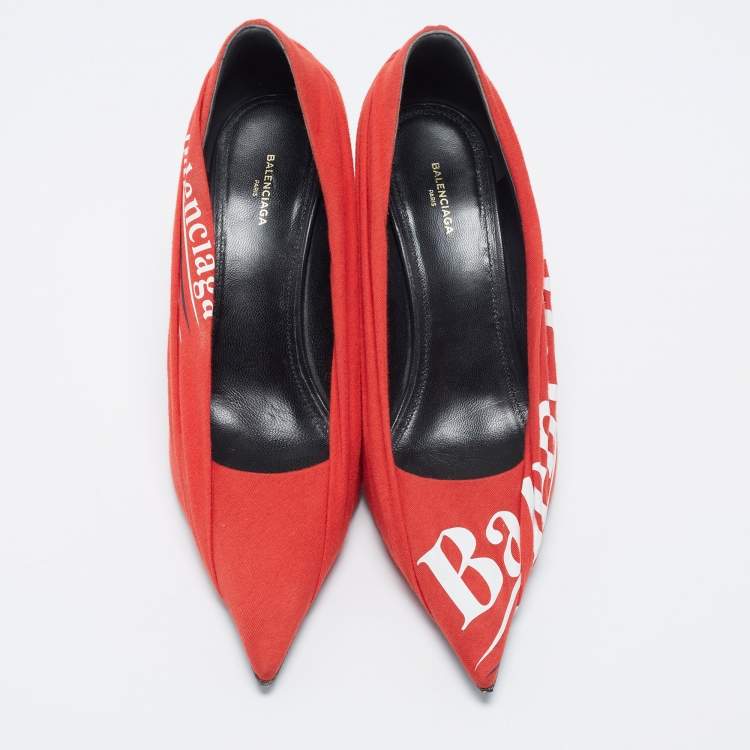 مملوكة مسبقًا Balenciaga Red Fabric And Leather Knife Logo Pointed Toe Pumps Size 38