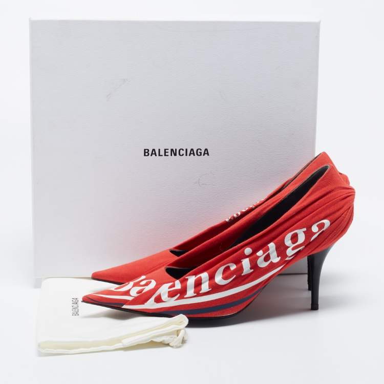 مملوكة مسبقًا Balenciaga Red Fabric And Leather Knife Logo Pointed Toe Pumps Size 38