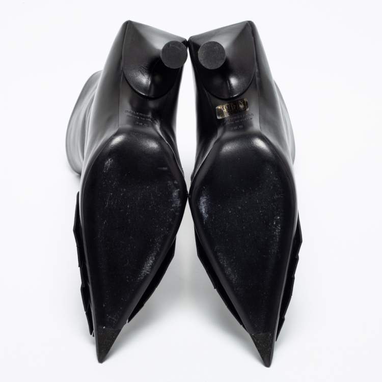 Pre Owned Balenciaga Black Leather BB Ankle Boots Size 38.5