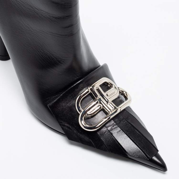 Pre Owned Balenciaga Black Leather BB Ankle Boots Size 38.5