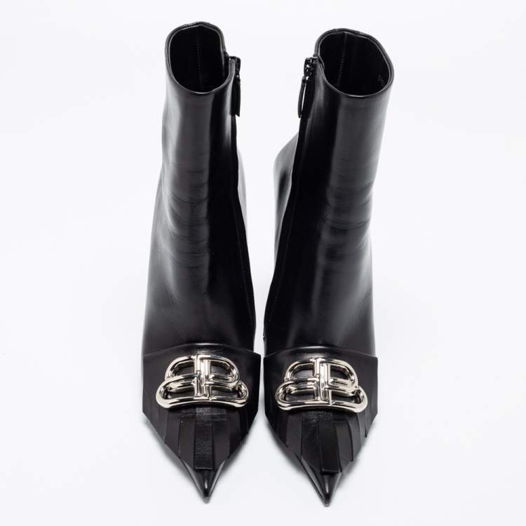 Pre Owned Balenciaga Black Leather BB Ankle Boots Size 38.5