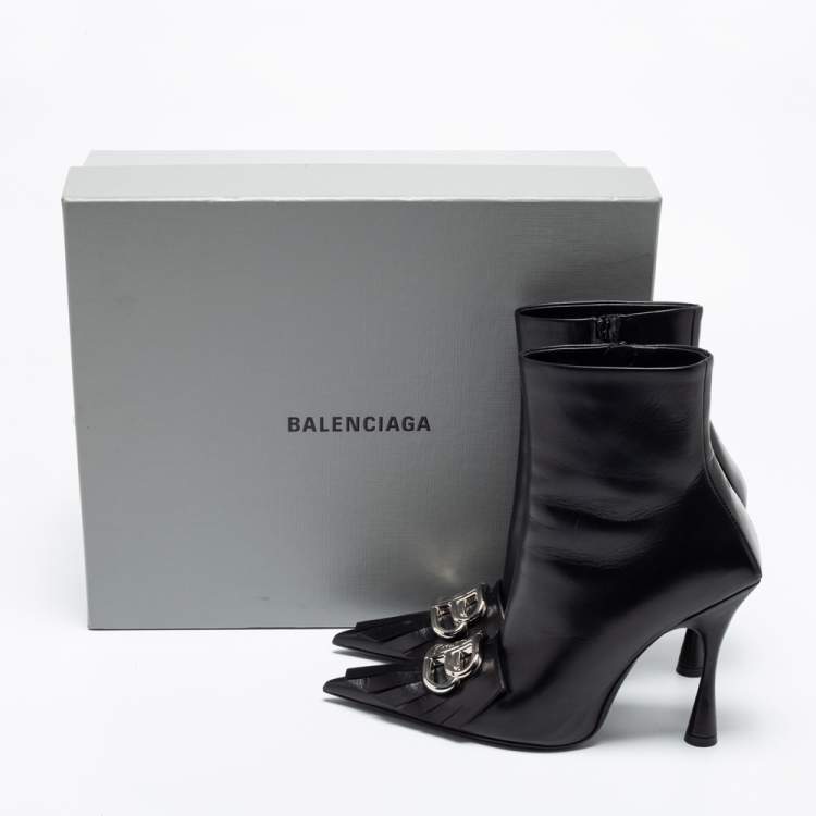 Pre Owned Balenciaga Black Leather BB Ankle Boots Size 38.5