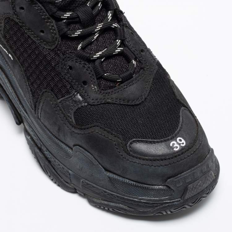 Pre Owned Balenciaga Black Leather And Mesh Triple S Low Top Sneakers Size 39