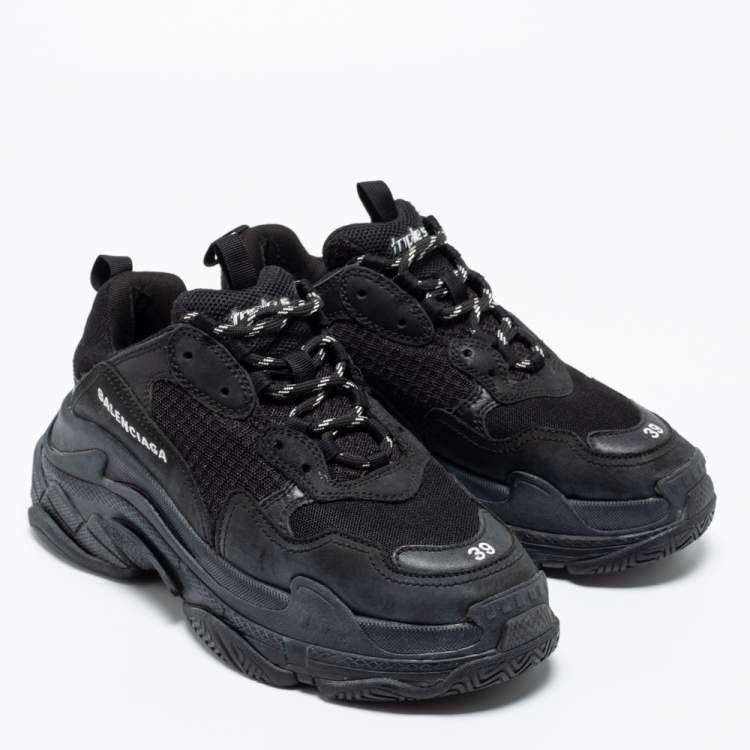 Pre Owned Balenciaga Black Leather And Mesh Triple S Low Top Sneakers Size 39