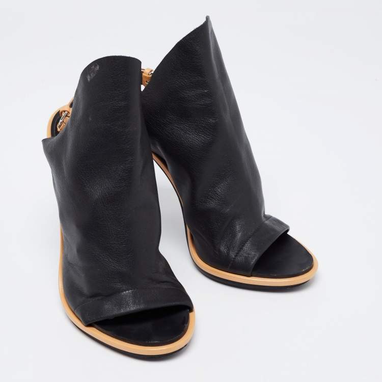 Pre Owned Balenciaga Black/Beige Leather Open-Toe Slingback Mules Size 39