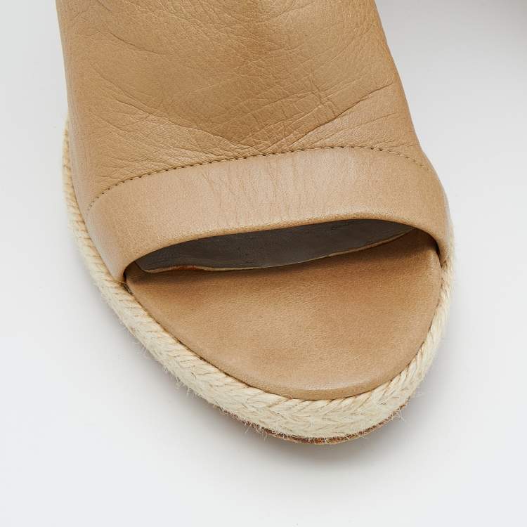 Pre Owned Balenciaga Beige Leather Wedge Sandals Size 39